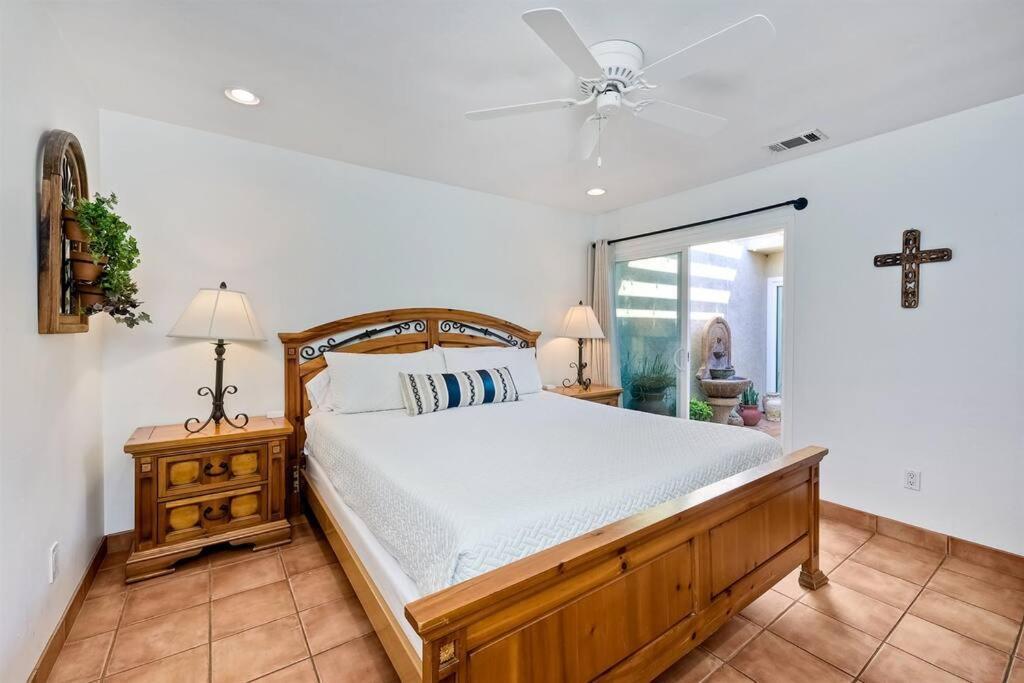 Great Group Retreat! Hacienda Decor, Spacious Floor Plan, Private Backyard Carlsbad Luaran gambar