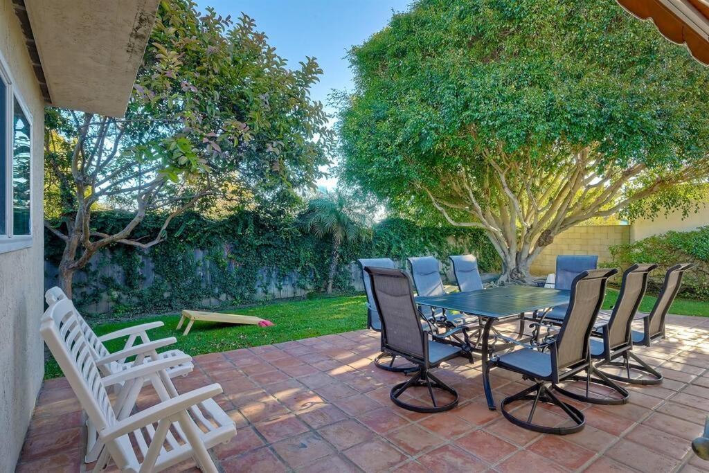 Great Group Retreat! Hacienda Decor, Spacious Floor Plan, Private Backyard Carlsbad Luaran gambar